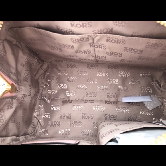 🌸NWT Michael Kors ARIA Small Satchel Pink - Picture 8 of 8